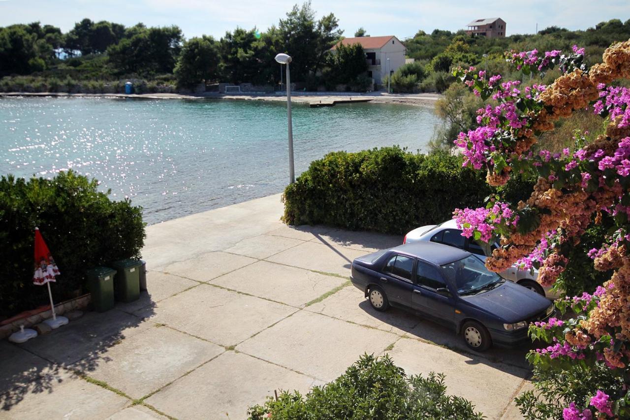Apartments And Rooms By The Sea Sucuraj, Hvar - 4029 Eksteriør billede