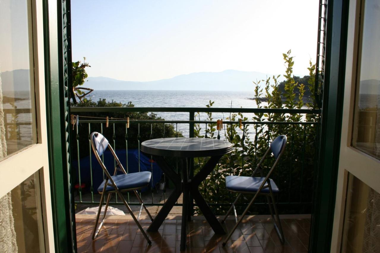 Apartments And Rooms By The Sea Sucuraj, Hvar - 4029 Eksteriør billede