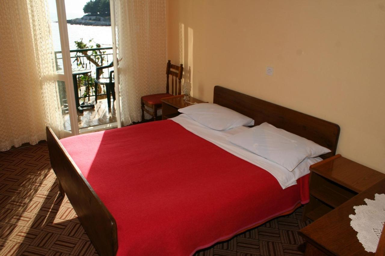 Apartments And Rooms By The Sea Sucuraj, Hvar - 4029 Eksteriør billede