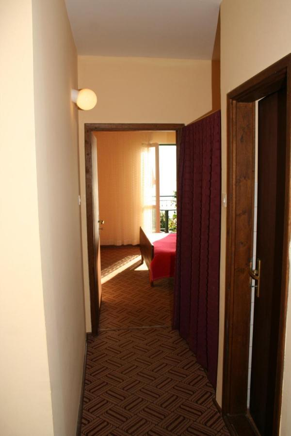 Apartments And Rooms By The Sea Sucuraj, Hvar - 4029 Eksteriør billede